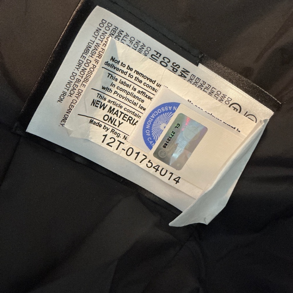 Canada Goose Women Black Bomber Down Jacket - Picture 2 of 16